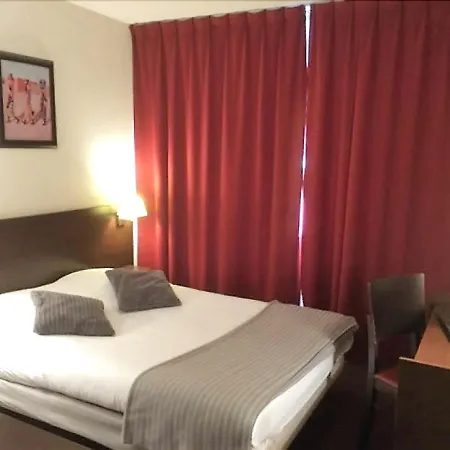 アパートホテル アパルティア アルプエクスポ 2*