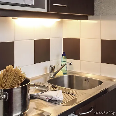 アパルティア アルプエクスポ アパートホテル 2*